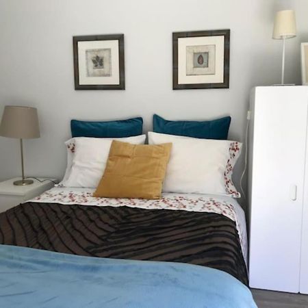 Cosy 2 Bedrooms Apartment In Arroios - Ssl 3A Lisbon Luaran gambar